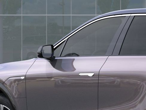 New 2025 Cadillac Lyriq Luxury AWD/4WD image 12