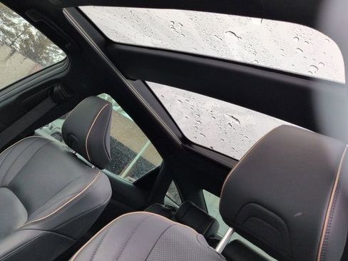 Certified 2023 Toyota Crown Limited image 14