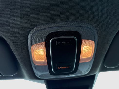 Used 2025 Hyundai Elantra Sport FWD image 33