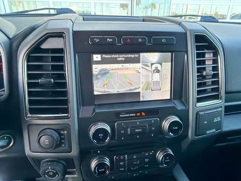 Used 2017 Ford F150 Raptor w/ Equipment Group 802A Luxury AWD/4WD image 16