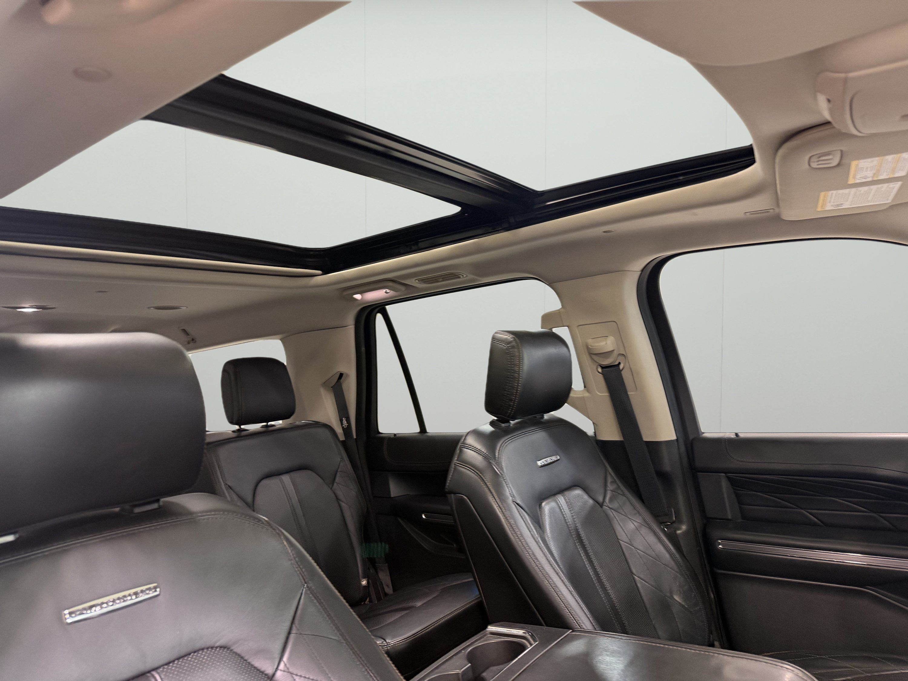 Used 2020 Ford Expedition Max Platinum RWD image 15