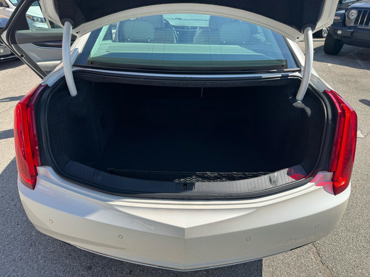 Used 2013 Cadillac XTS Platinum FWD image 26