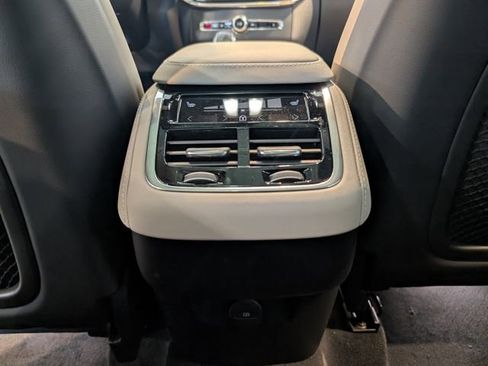 New 2026 Volvo XC90 B6 Plus w/ Protection Package Premier image 26