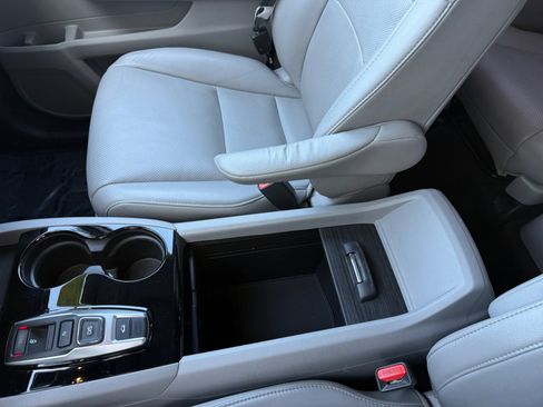 Used 2016 Honda Pilot Elite image 14