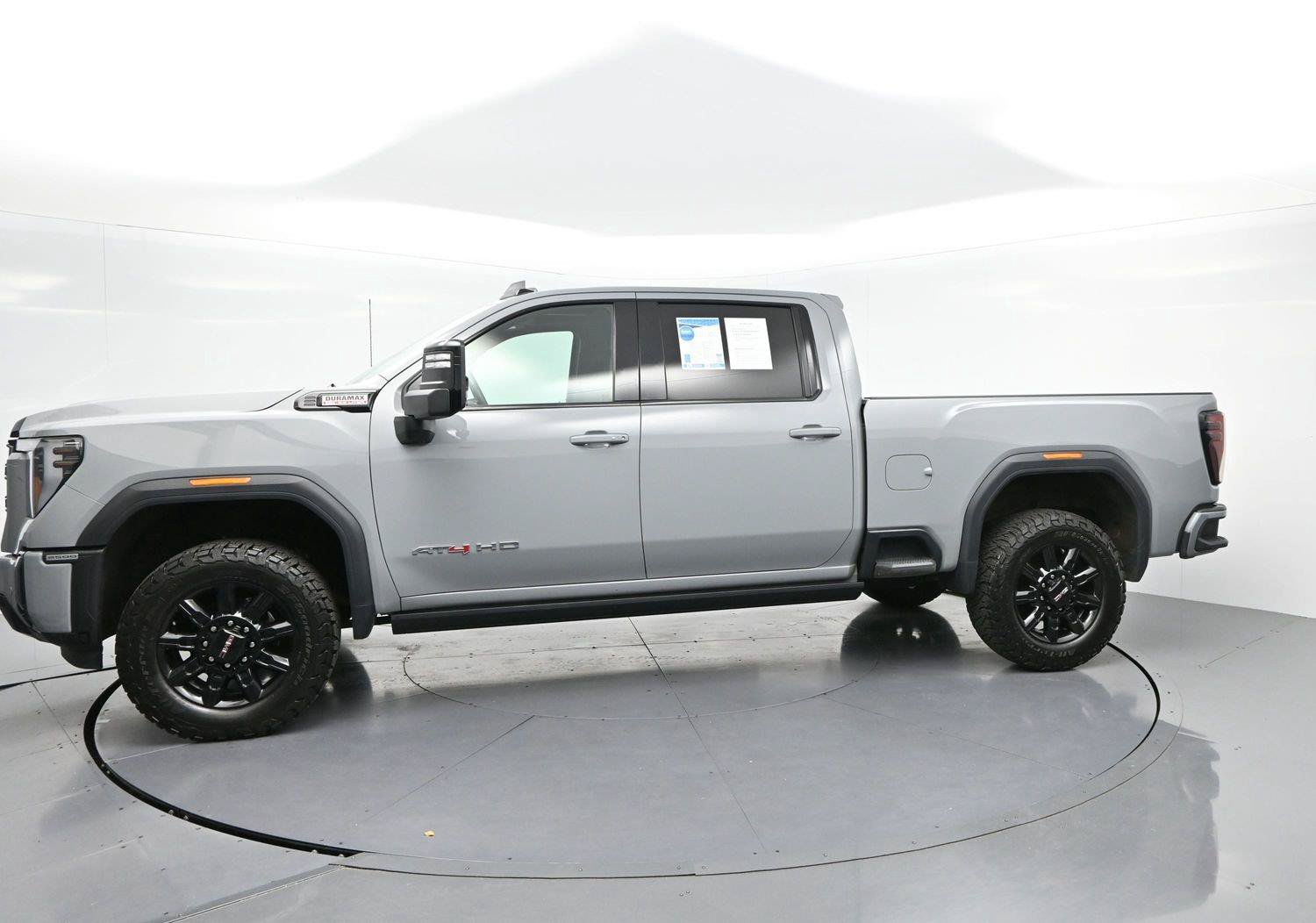 Used 2024 GMC Sierra 2500 AT4 w/ AT4 Premium Plus Package AWD/4WD image 4