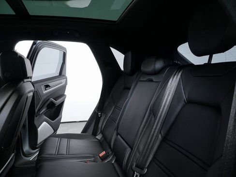 New 2026 Porsche Cayenne GTS image 20