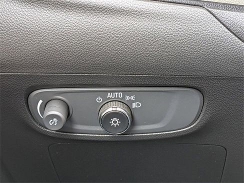 Used 2024 Buick Encore GX Preferred image 17