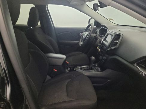 Used 2021 Jeep Cherokee Latitude AWD/4WD image 21