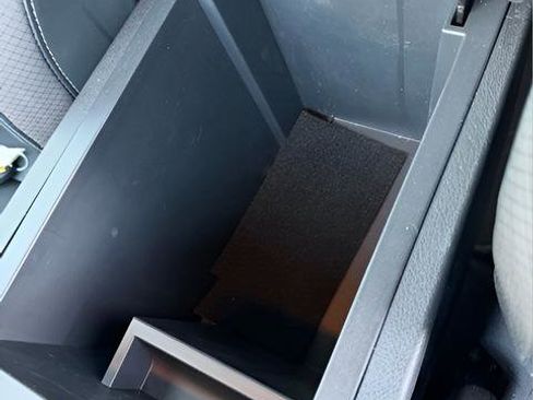 Used 2022 Nissan Pathfinder SL w/ SL Premium Package image 18