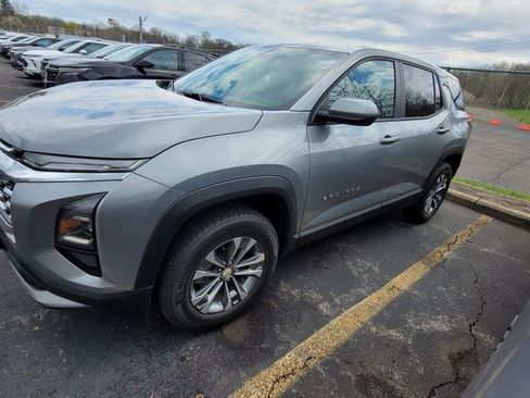 Used 2026 Chevrolet Equinox LT w/ Convenience Package II image 3