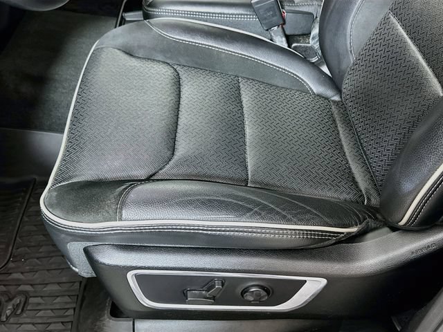 Used 2021 RAM 1500 Laramie w/ Off Road Group AWD/4WD image 24
