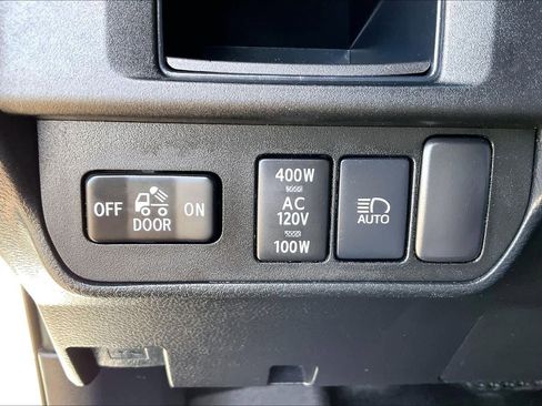 Used 2019 Toyota Tacoma TRD Off-Road image 33