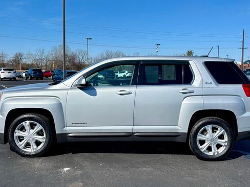 Used 2017 GMC Terrain SLE image 4