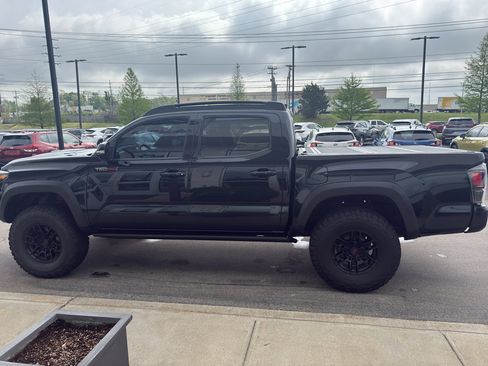 Used 2021 Toyota Tacoma TRD Pro AWD/4WD image 6