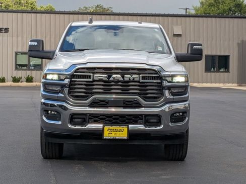 Used 2026 RAM 2500 Big Horn AWD/4WD image 2