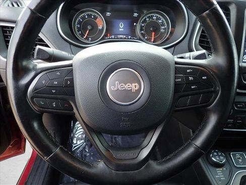 Used 2020 Jeep Cherokee Trailhawk w/ Cold Weather Group AWD/4WD image 13