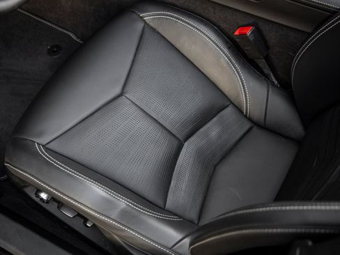 Used 2024 Chevrolet Corvette Stingray Premium Conv w/ Z51 Performance Package RWD image 19