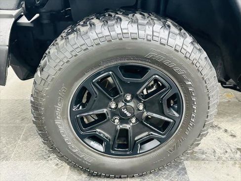 Certified 2018 Jeep Wrangler Sport AWD/4WD image 27