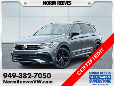 Certified 2024 Volkswagen Tiguan SE R-Line image 1