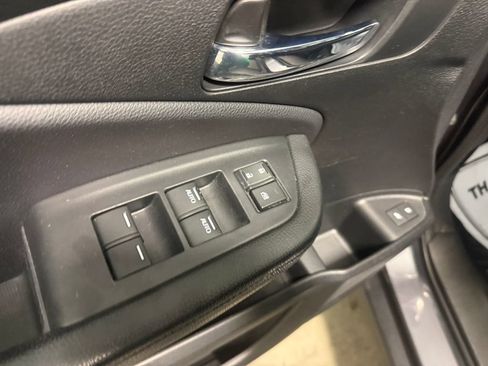 Used 2017 Honda Pilot EX-L image 24