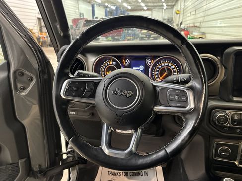 Used 2020 Jeep Gladiator Sport w/ Quick Order Package 24S image 13
