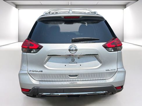 Used 2017 Nissan Rogue SL w/ SL Premium Package AWD/4WD image 6