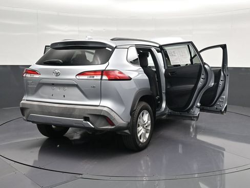 Used 2024 Toyota Corolla Cross LE FWD image 38