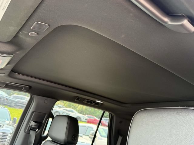 Used 2024 GMC Yukon Denali AWD/4WD image 14