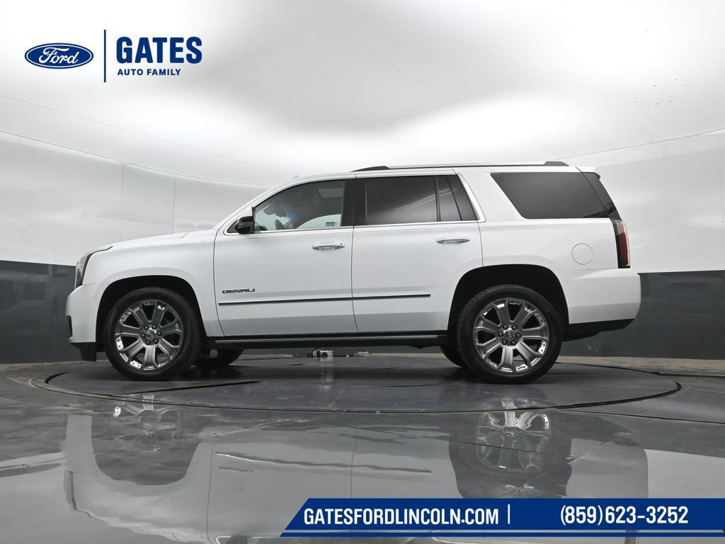 Used 2017 GMC Yukon Denali w/ Open Road Package AWD/4WD image 45