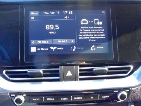 Used 2020 Kia Niro EX FWD image 21