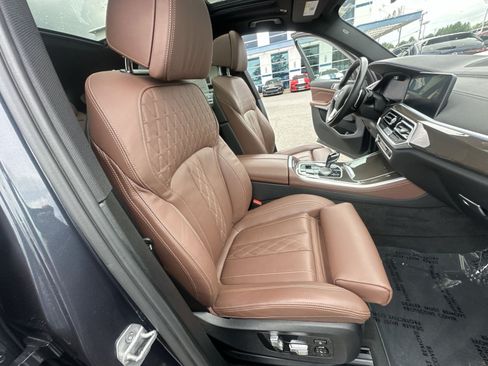 Used 2022 BMW X5 xDrive40i AWD/4WD image 34
