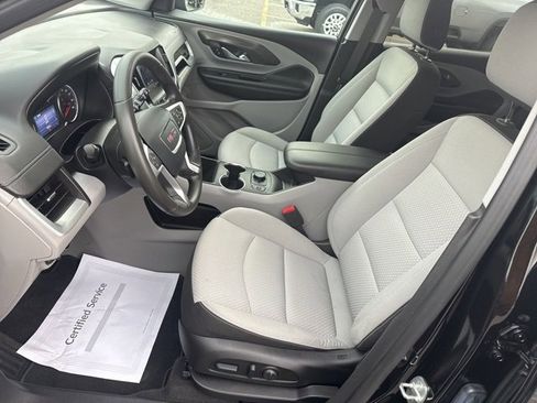 Used 2023 GMC Terrain SLE w/ Driver Convenience Package image 11