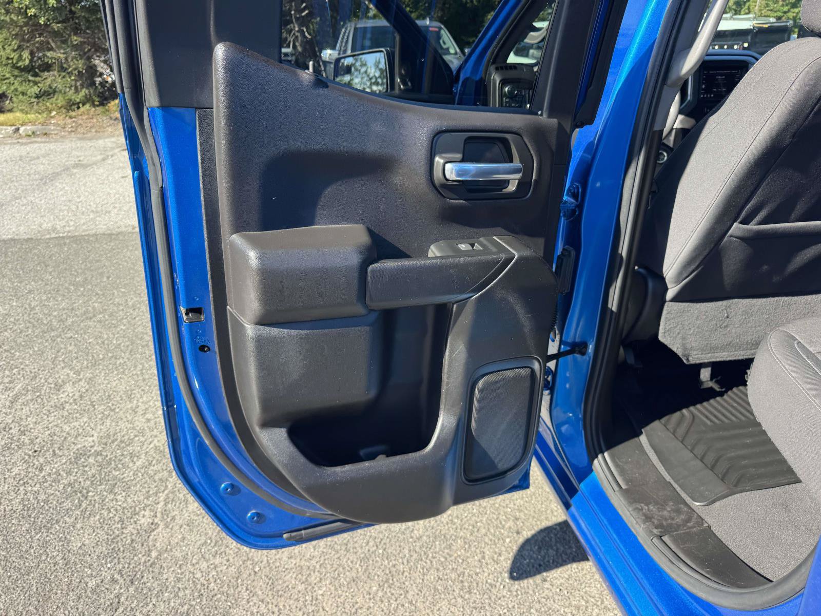 Used 2024 Chevrolet Silverado 1500 Custom AWD/4WD image 17
