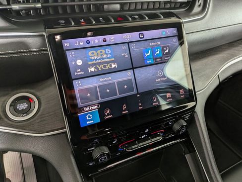 Certified 2023 Jeep Grand Cherokee L Limited image 28