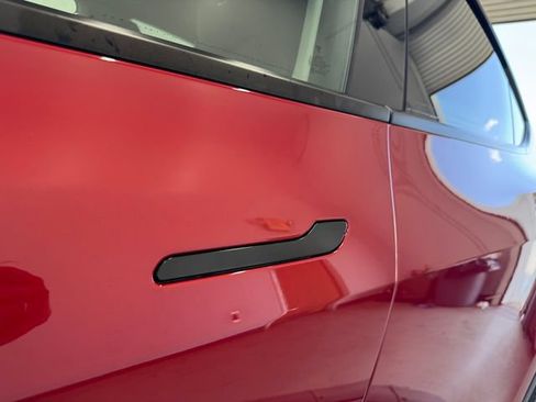 Used 2023 Tesla Model Y Long Range AWD/4WD image 46