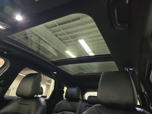 Used 2023 Kia Sportage X-Line w/ X-Line Premium Package image 11