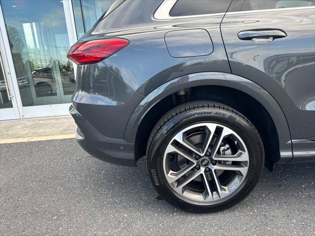 Certified 2025 Audi Q5 Premium w/ Convenience Package AWD/4WD image 6