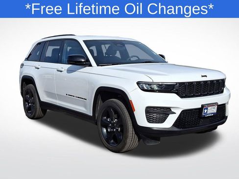 Used 2023 Jeep Grand Cherokee Altitude AWD/4WD image 1
