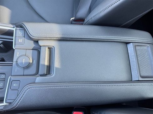 Used 2026 Toyota Grand Highlander Limited image 22