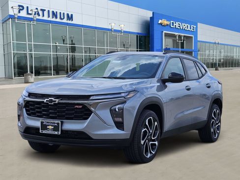 New 2026 Chevrolet Trax RS w/ Driver Confidence Package FWD image 2