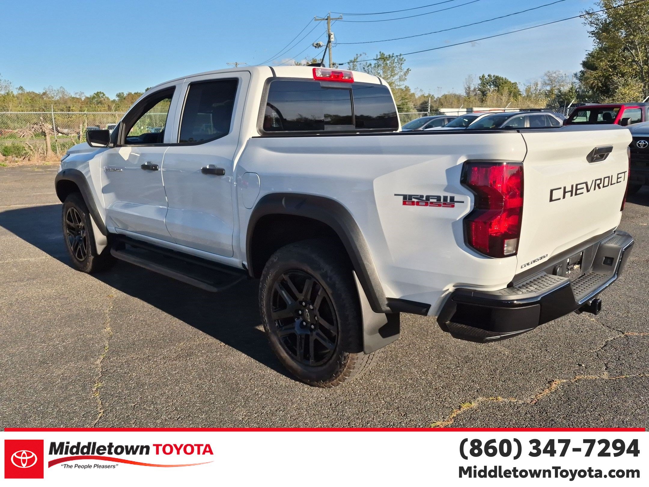 Used 2024 Chevrolet Colorado Trail Boss w/ Advanced Trailering Package AWD/4WD image 5