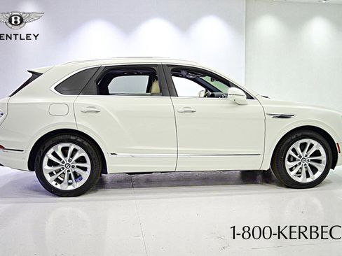 New 2025 Bentley Bentayga Plug-In Hybrid image 18