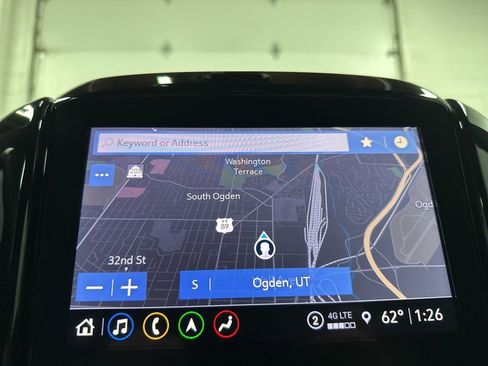 Used 2023 Chevrolet Traverse RS image 28