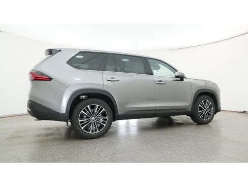 New 2026 Toyota Grand Highlander AWD Hybrid image 7