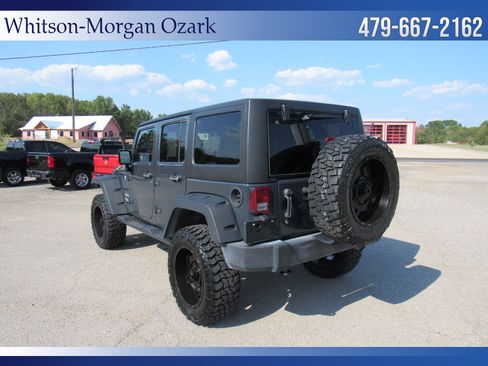 Used 2017 Jeep Wrangler Unlimited Sport w/ Quick Order Package 24S AWD/4WD image 11