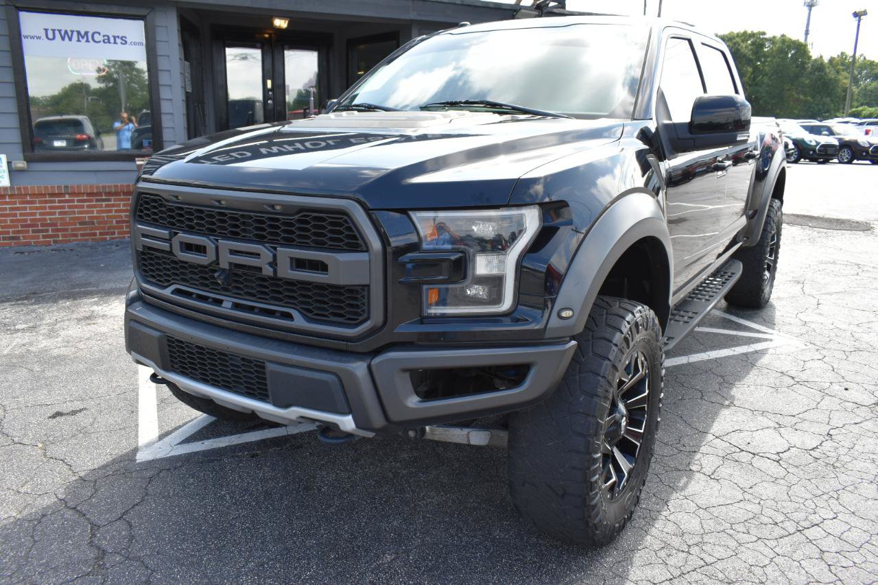 Used 2018 Ford F150 Raptor w/ Equipment Group 802A Luxury AWD/4WD image 2