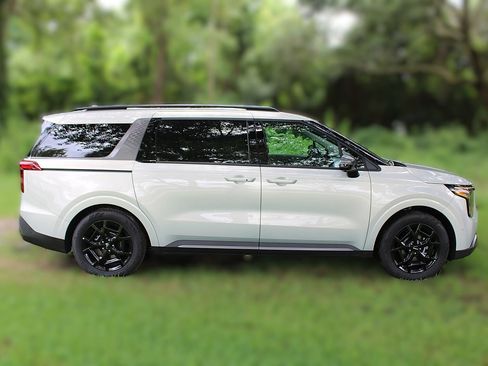 New 2026 Kia Carnival SX Prestige FWD image 5