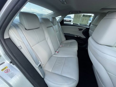 Used 2014 Toyota Avalon XLE image 30