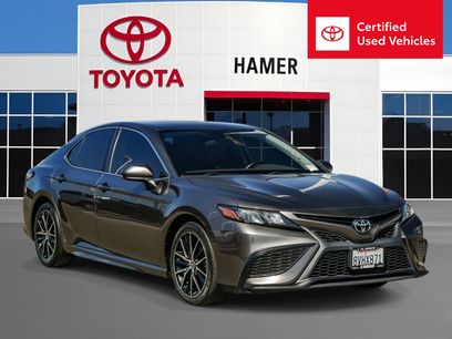 Used 2021 Toyota Camry SE w/ Carpet Mat Package (TMS)