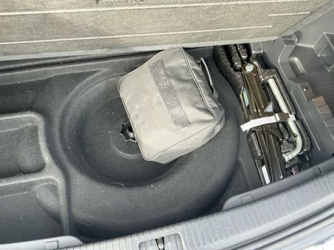 Used 2023 Volkswagen Atlas SEL image 23